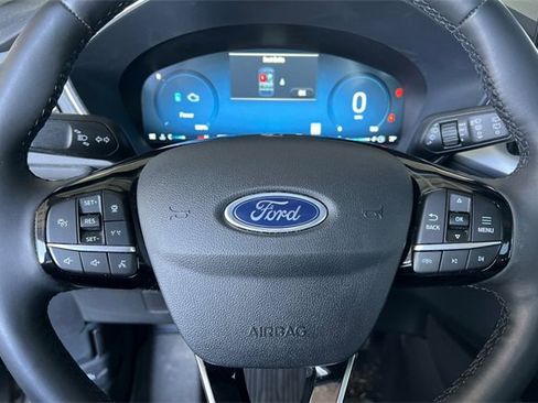Used 2023 Ford Escape SE w/ PHEV Premium Package image 28