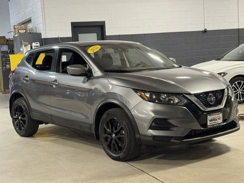 Used 2022 Nissan Rogue Sport S image 5