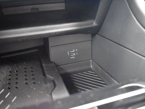 New 2026 Chrysler Pacifica Limited image 38