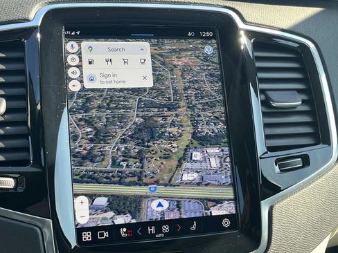 Used 2023 Volvo XC90 B6 Plus w/ Protection Package Premier image 35