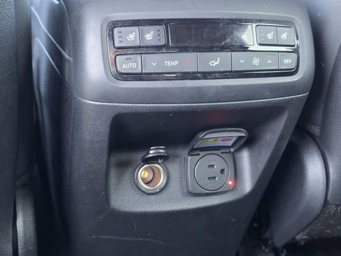 Used 2020 Hyundai Palisade Limited image 18