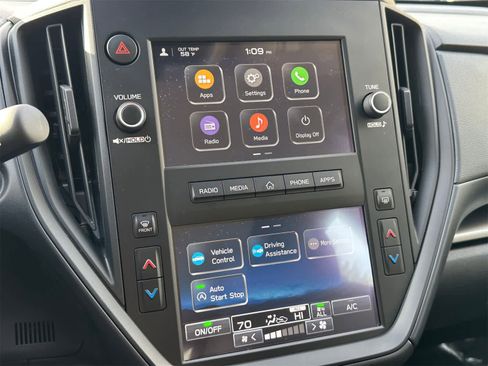 Certified 2025 Subaru Impreza 2.0i image 18