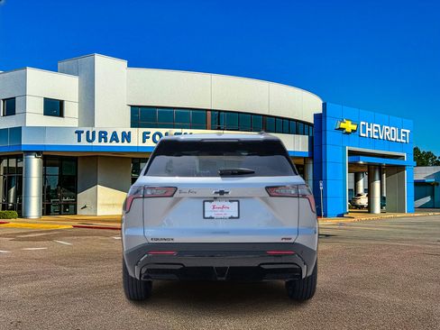 Used 2023 Chevrolet TrailBlazer RS w/ Convenience Package FWD image 4