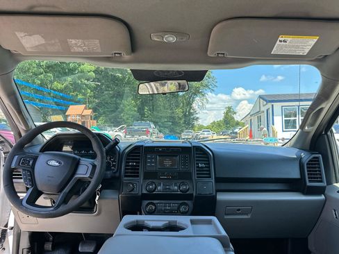 Used 2017 Ford F150 XL w/ XL Power Equipment Group AWD/4WD image 9