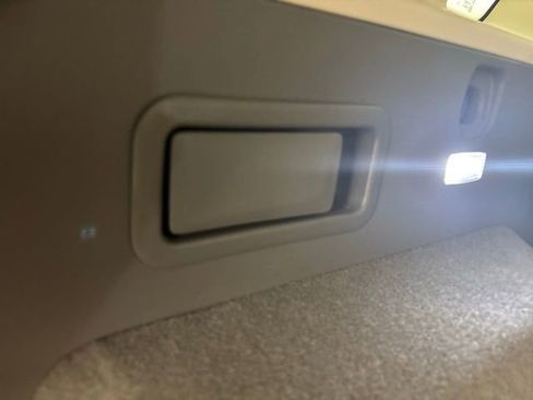 Used 2023 Cadillac XT5 Premium Luxury image 37