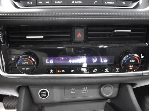 Certified 2023 Nissan Rogue SV w/ SV Premium Package AWD/4WD image 21