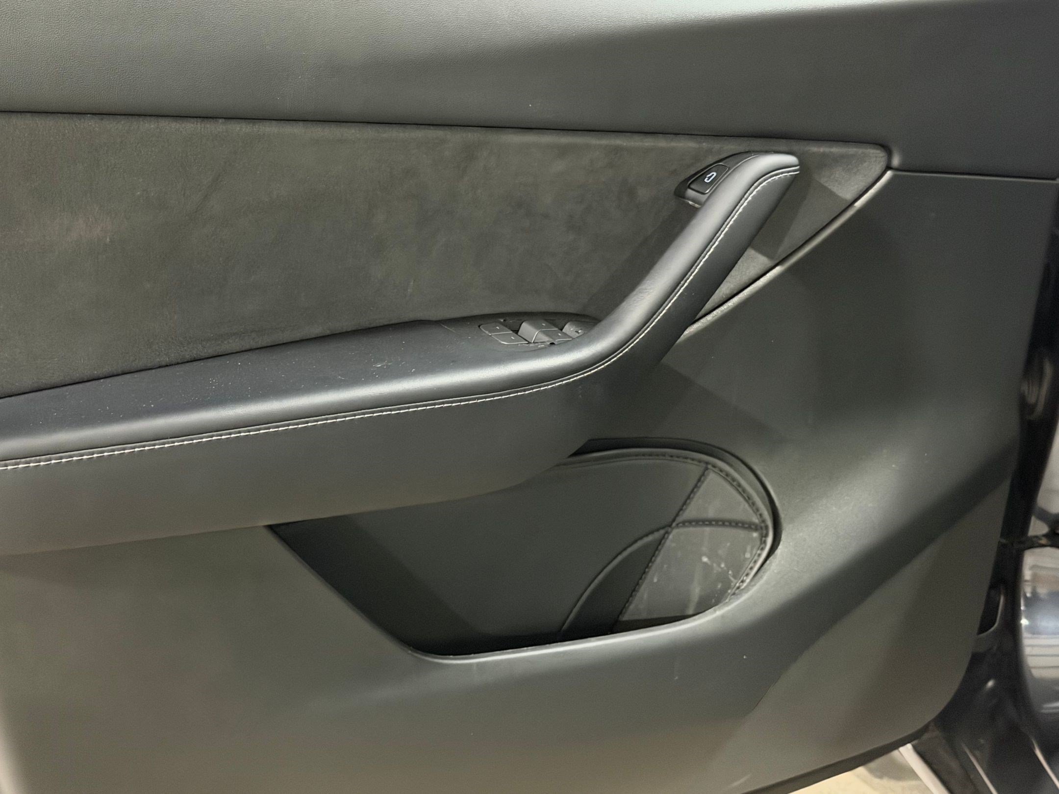 Used 2022 Tesla Model Y Performance AWD/4WD image 11