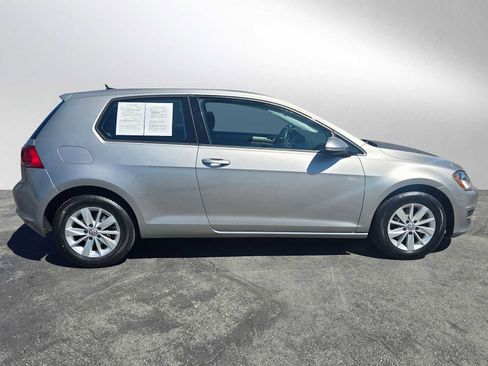 Used 2015 Volkswagen Golf S FWD image 2