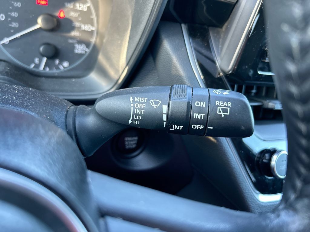 Used 2024 Toyota Corolla Cross LE w/ Moonroof Package FWD image 19