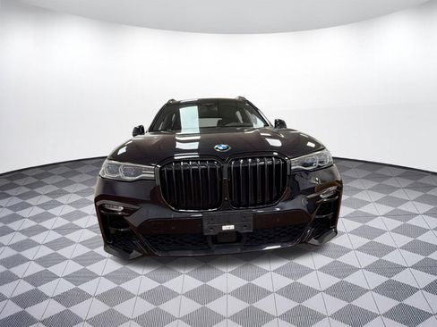 Used 2020 BMW X7 M50i image 5