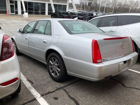 Used 2011 Cadillac DTS Luxury image 4