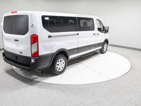 Used 2023 Ford Transit 350 XLT image 28