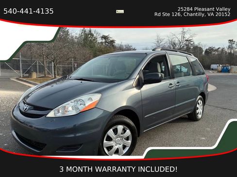 Used 2009 Toyota Sienna CE image 2