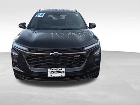 Used 2024 Chevrolet Trax RS w/ Driver Confidence Package FWD image 11
