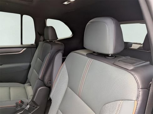 New 2026 GMC Acadia AT4 w/ Super Cruise Package image 16