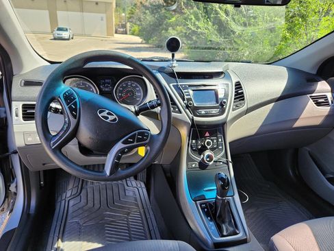 Used 2014 Hyundai Elantra SE w/ Option Group 02 image 19