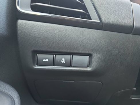 New 2026 Nissan Sentra SV FWD image 10