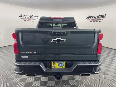 Used 2025 Chevrolet Silverado 1500 LT Trail Boss w/ Convenience Package II AWD/4WD image 6