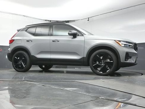New 2026 Volvo XC40 B5 Ultra w/ Protection Package Premier AWD/4WD image 32