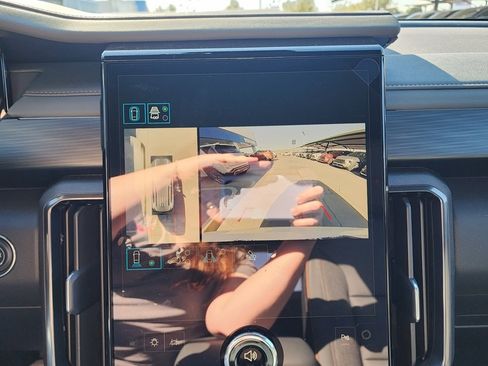 New 2026 GMC Acadia AT4 w/ Super Cruise Package image 31