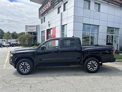 Certified 2024 Nissan Frontier SL image 5