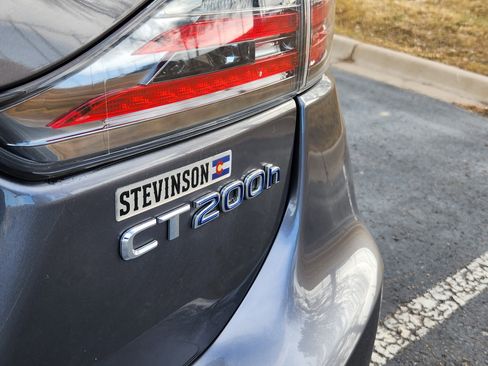 Used 2014 Lexus CT 200h image 18