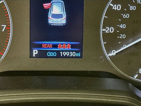 Used 2024 Toyota Corolla Cross AWD Hybrid image 19