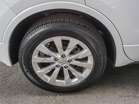 Used 2017 Buick Envision Essence FWD image 9