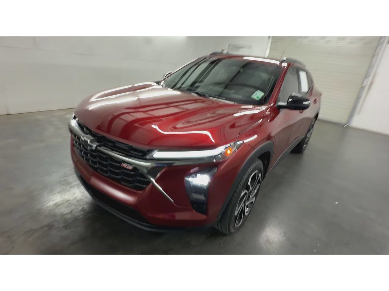 Certified 2025 Chevrolet Trax RS w/ Sunroof Package FWD image 4