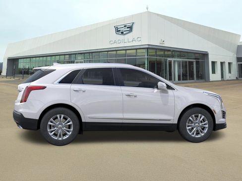 New 2026 Cadillac XT5 Luxury image 5