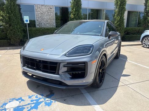 Used 2024 Porsche Cayenne Turbo GT AWD/4WD image 2