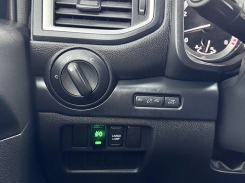 Used 2019 Nissan Titan S w/ S Utility Package image 22