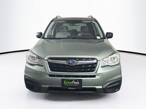 Used 2017 Subaru Forester 2.5i w/ Alloy Wheel Package AWD/4WD image 2