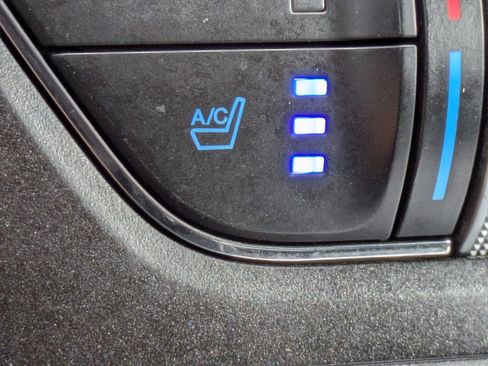 Used 2020 Ford Mustang Premium image 22