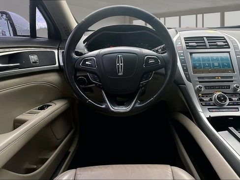 Used 2018 Lincoln MKZ Select w/ Select Plus Package AWD/4WD image 6