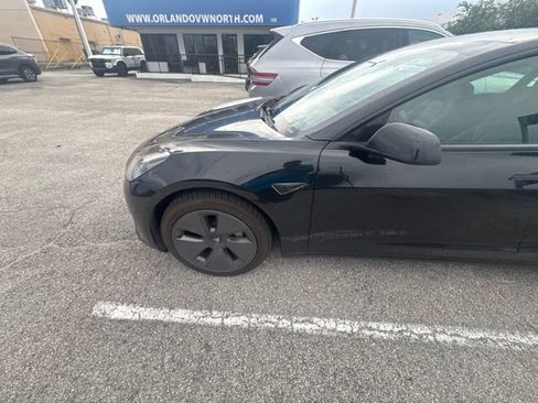 Used 2022 Tesla Model 3 RWD image 4