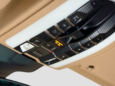 Used 2014 Porsche Cayenne Diesel image 41