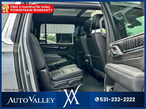 Used 2024 GMC Yukon XL Denali w/ Advanced Technology Package AWD/4WD image 28
