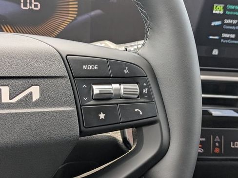 New 2026 Kia Sportage EX FWD image 30