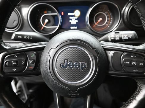 Used 2019 Jeep Wrangler Unlimited Sport AWD/4WD image 10