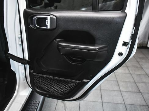 Used 2020 Jeep Wrangler Unlimited Sport AWD/4WD image 12
