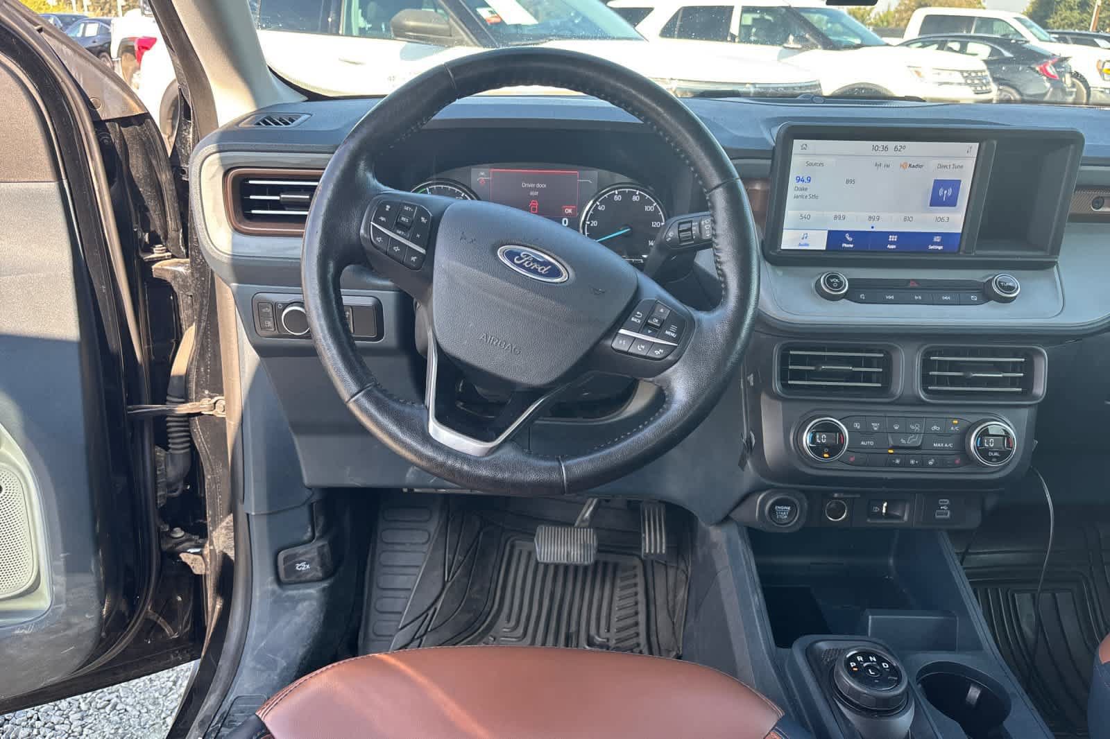 Used 2022 Ford Maverick Lariat w/ Lariat Luxury Package FWD image 15