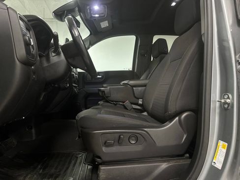 Used 2024 Chevrolet Silverado 1500 Custom w/ Turbomax Blackout Package RWD image 18
