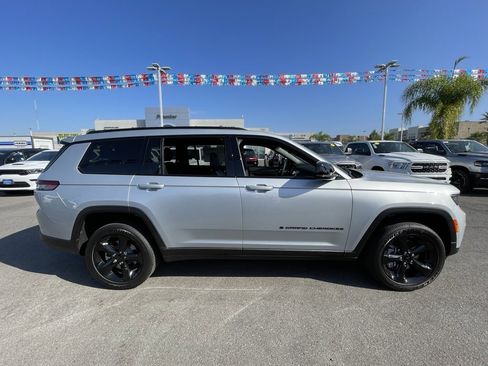 New 2025 Jeep Grand Cherokee L Altitude image 7