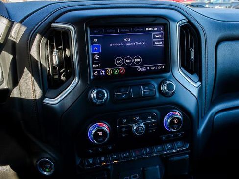 Used 2023 GMC Sierra 2500 AT4 w/ AT4 Preferred Package image 20