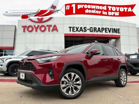 Used 2024 Toyota RAV4 XLE Premium FWD image 1