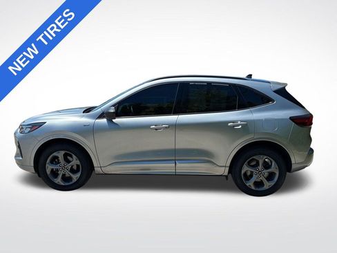 Used 2023 Ford Escape ST-Line w/ Tech Pack #1 AWD/4WD image 6