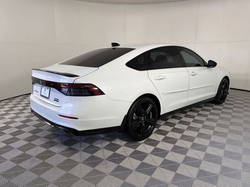 Used 2024 Honda Accord Sport image 9