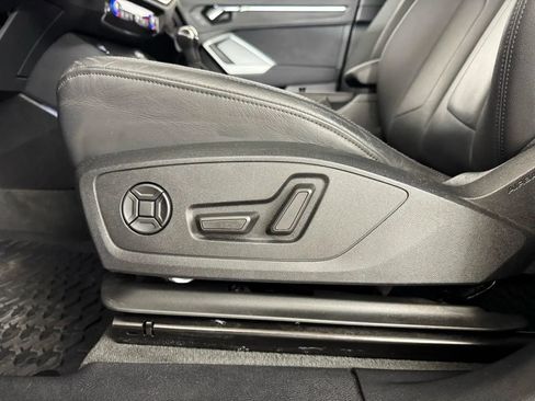 Used 2021 Audi Q3 2.0T Premium w/ Convenience Package AWD/4WD image 14