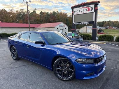 Used 2020 Dodge Charger SXT w/ Blacktop Package